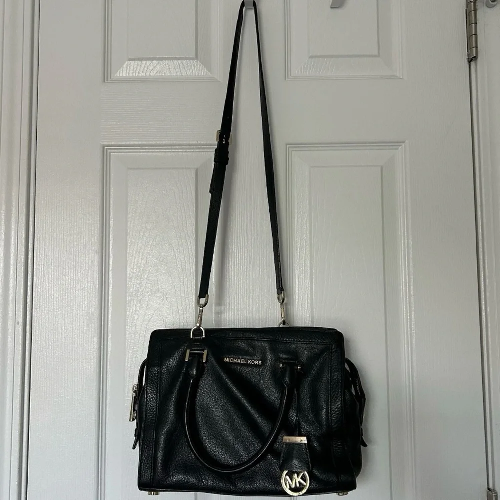 Michael Kors Collins Large‎ Leather Satchel Bag Office Siren Chic Polished Style